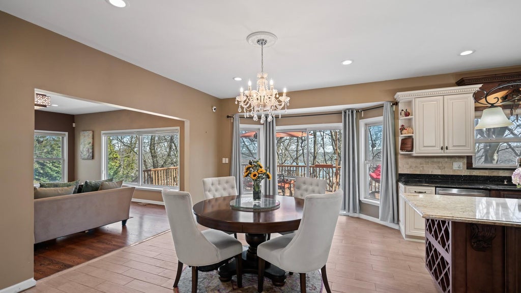 15 of 37 - 30 Pine Drive, Roslyn, NY