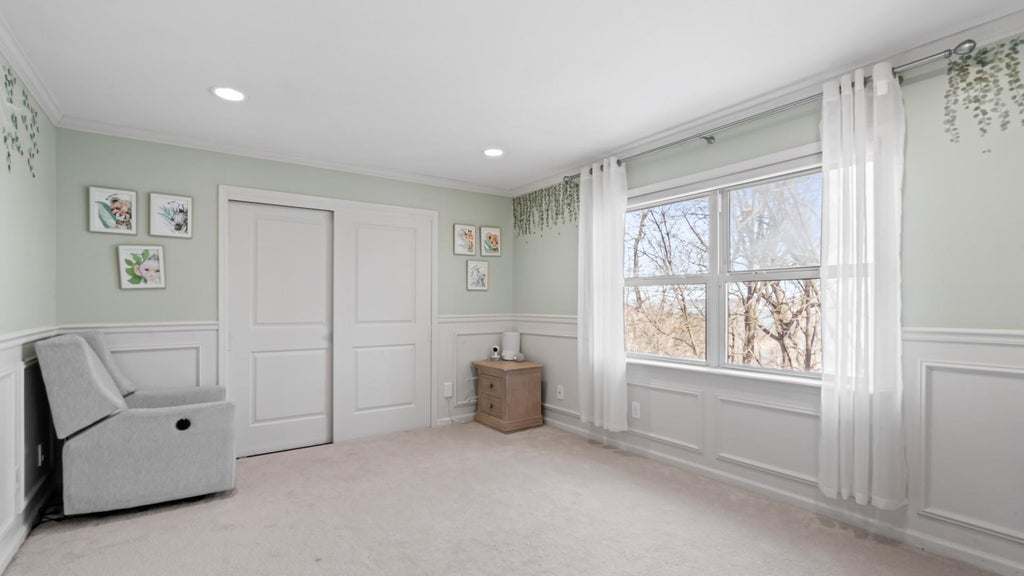 27 of 37 - 30 Pine Drive, Roslyn, NY