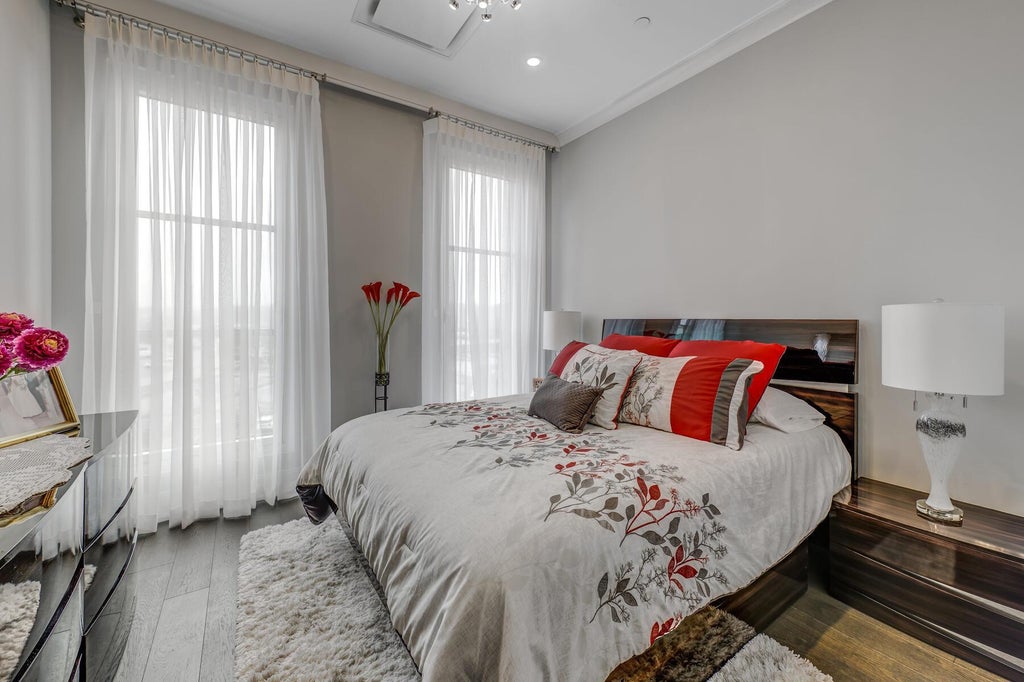 12 of 29 - 100 Garvies Point Road 1237, Glen Cove, NY
