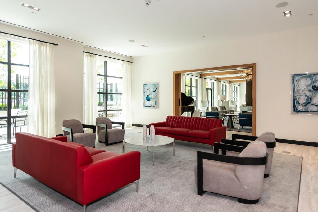 18 of 29 - 100 Garvies Point Road 1237, Glen Cove, NY