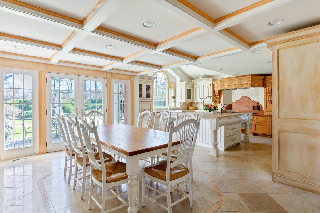 3 of 11 - 6 Longridge Lane, Old Brookville, NY