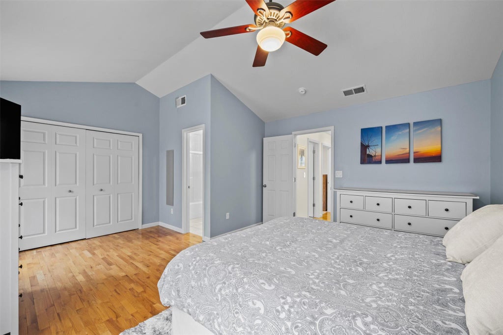 17 of 47 - 19 Bristol Circle, Rock Hill, NY