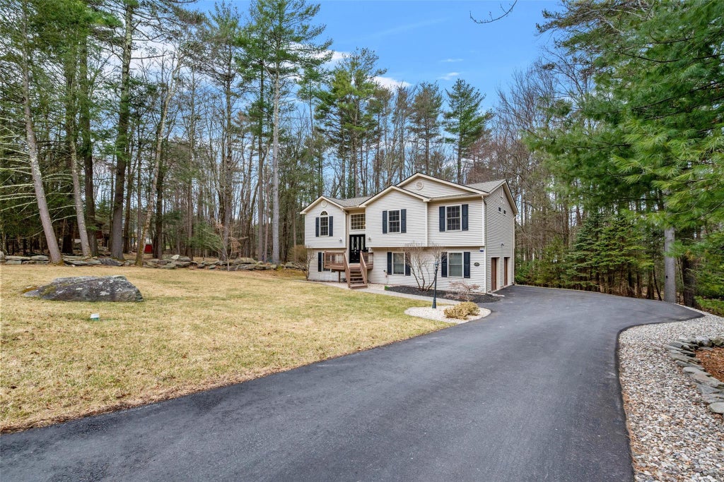 39 of 47 - 19 Bristol Circle, Rock Hill, NY