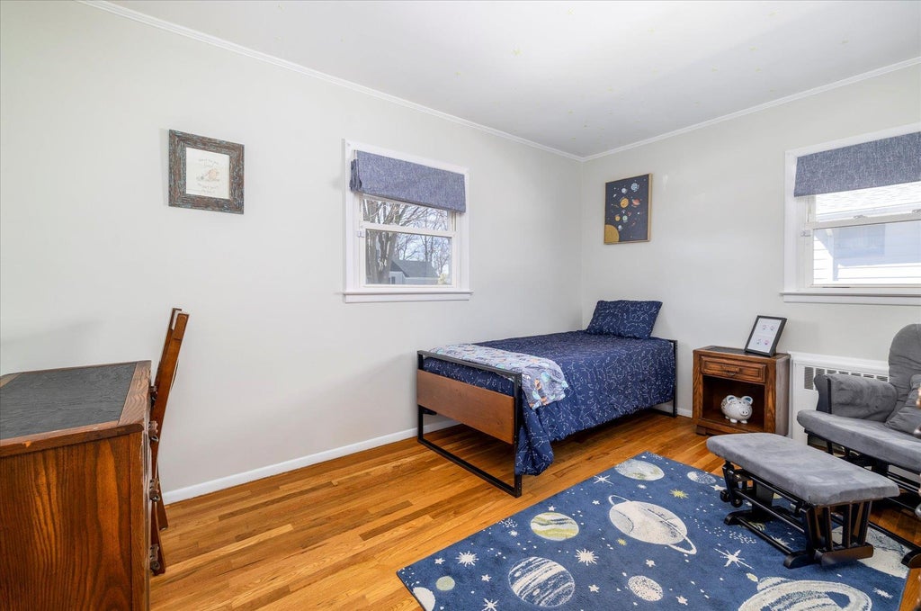 10 of 17 - 560 Erie Avenue, Lindenhurst, NY