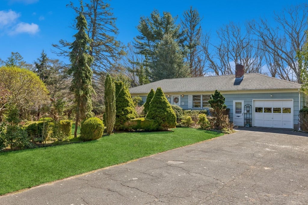 495 Knollwood Lane, Mattituck