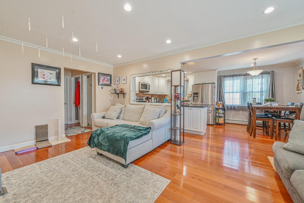 4 of 26 - 1069 Hastings Street, Baldwin, NY