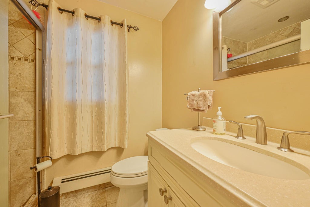 6 of 26 - 1069 Hastings Street, Baldwin, NY