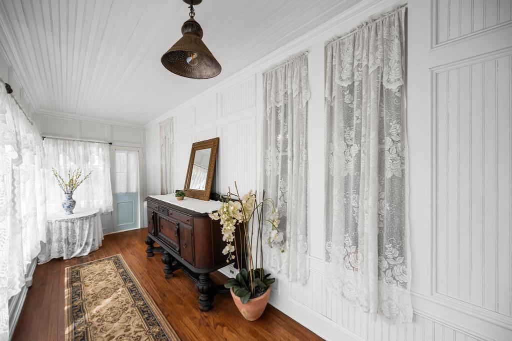 21 of 38 - 430 Montauk Highway, East Moriches, NY