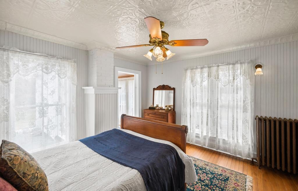 23 of 38 - 430 Montauk Highway, East Moriches, NY