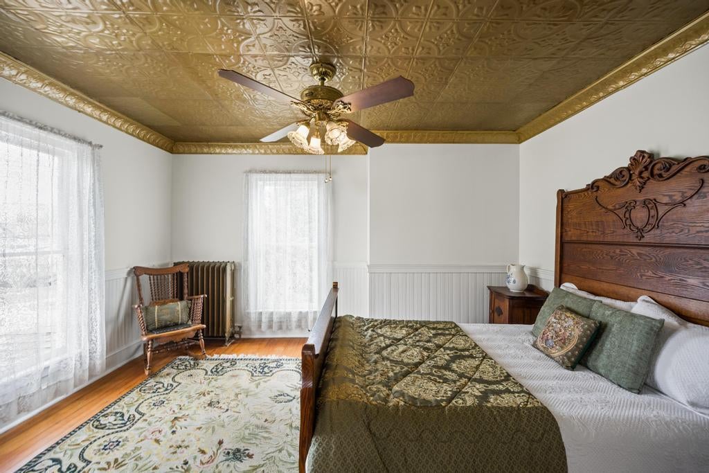 25 of 38 - 430 Montauk Highway, East Moriches, NY