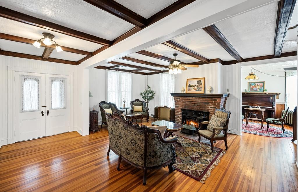 3 of 38 - 430 Montauk Highway, East Moriches, NY