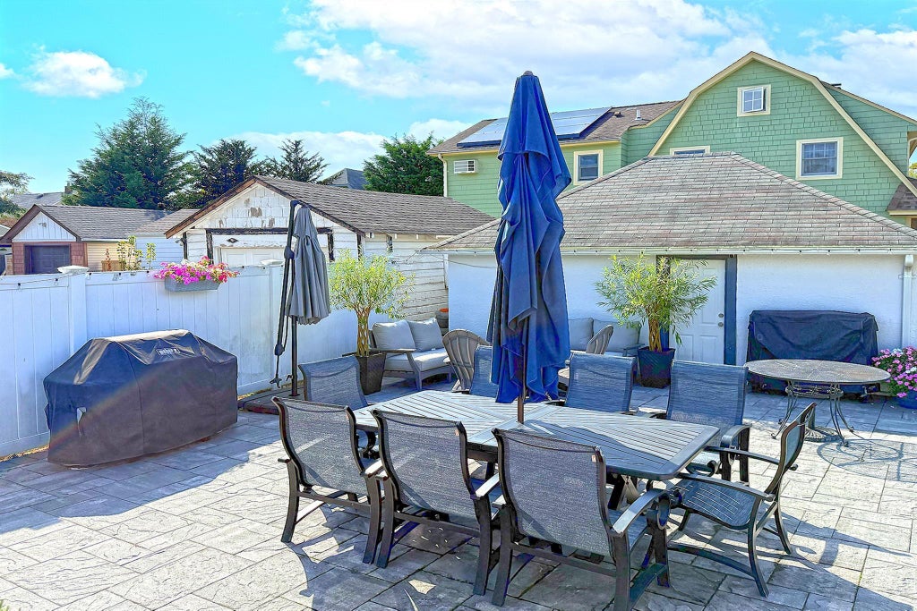 11 of 21 - 2614 Park Avenue, Baldwin, NY