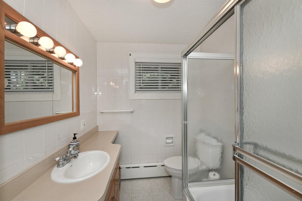 14 of 21 - 2614 Park Avenue, Baldwin, NY