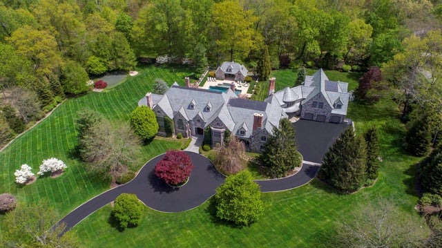 24 Penwood Road, Bedford Corners