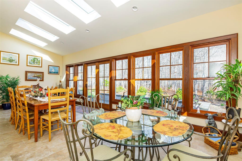 14 of 35 - 27 Country Club Drive, Shelter Island, NY