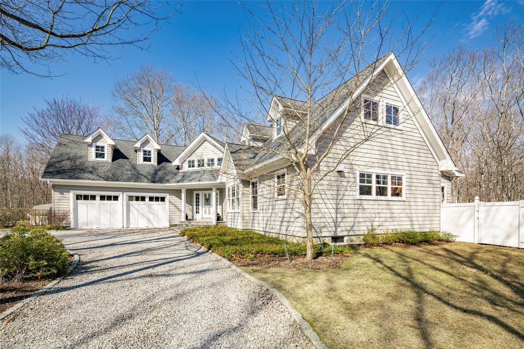 2 of 35 - 27 Country Club Drive, Shelter Island, NY