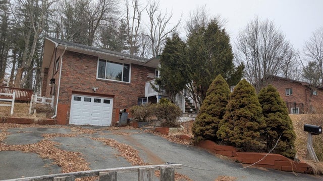 28 Burton Avenue, Monticello