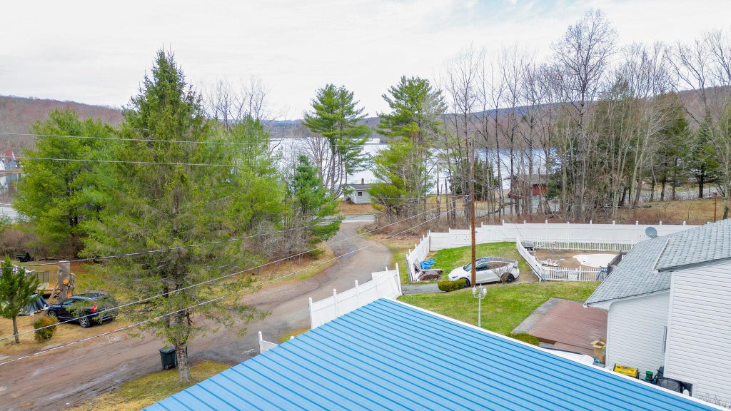 31 of 33 - 11 Birch Lane, Swan Lake, NY