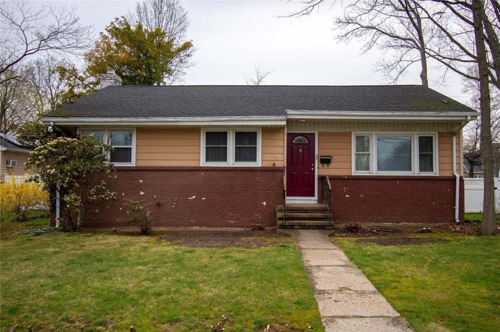 1 of 25 - 539 Grant Avenue, Baldwin, NY
