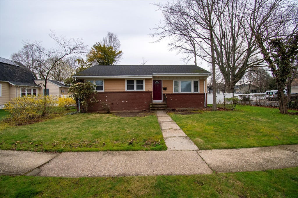 4 of 25 - 539 Grant Avenue, Baldwin, NY