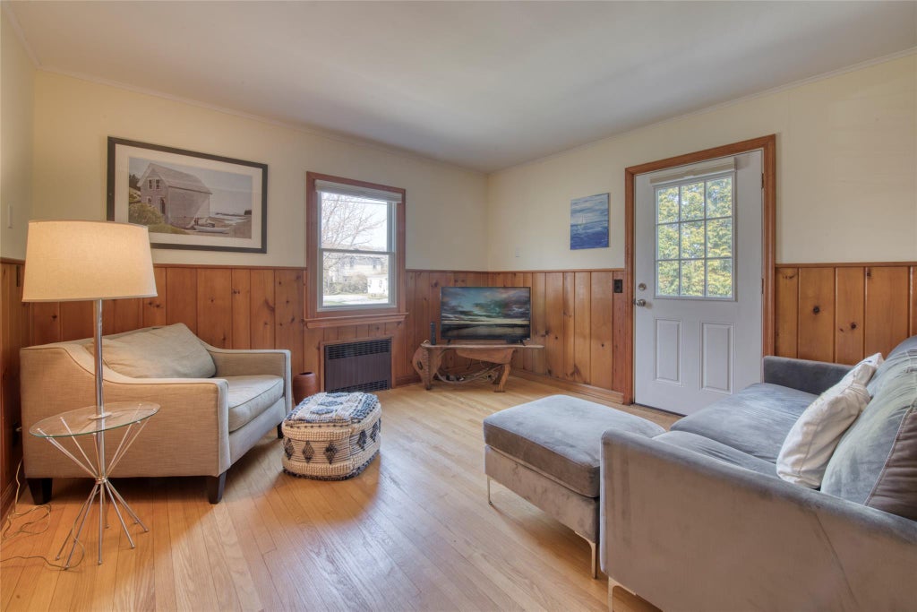 7 of 16 - 520 4th St., Greenport, NY