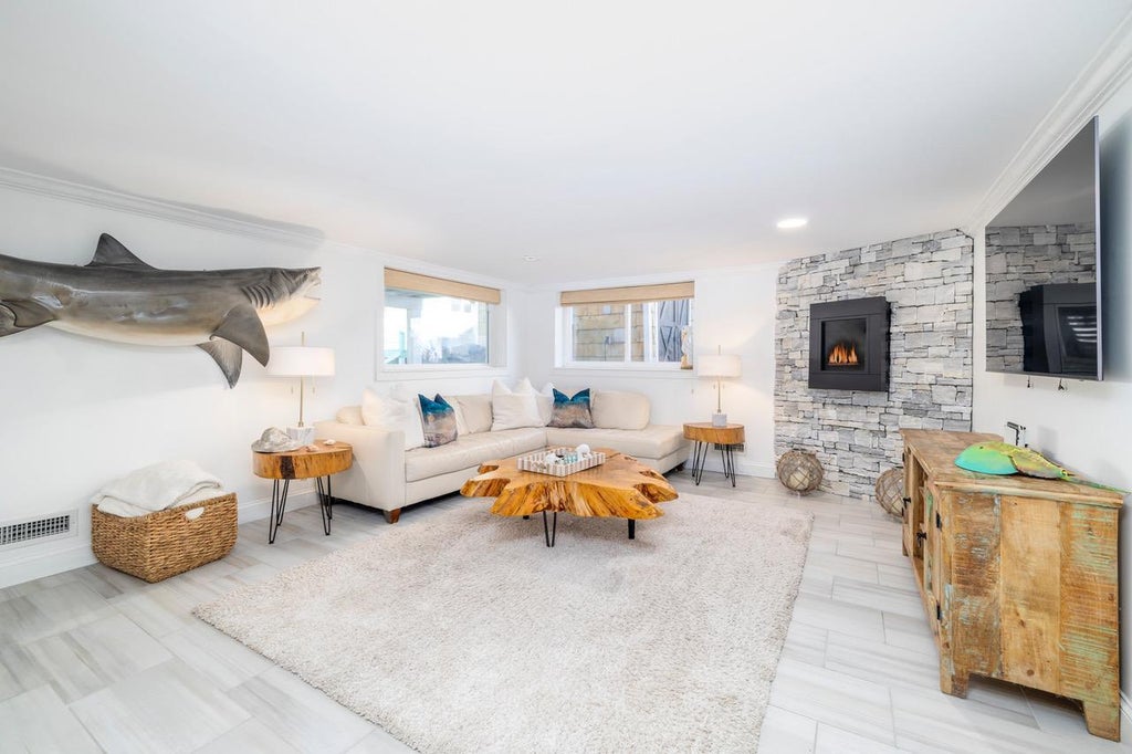 13 of 50 - 3320 Bertha Drive, Baldwin, NY
