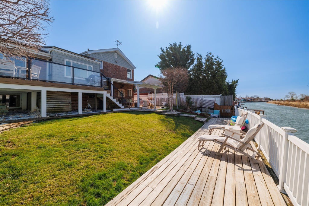 28 of 50 - 3320 Bertha Drive, Baldwin, NY