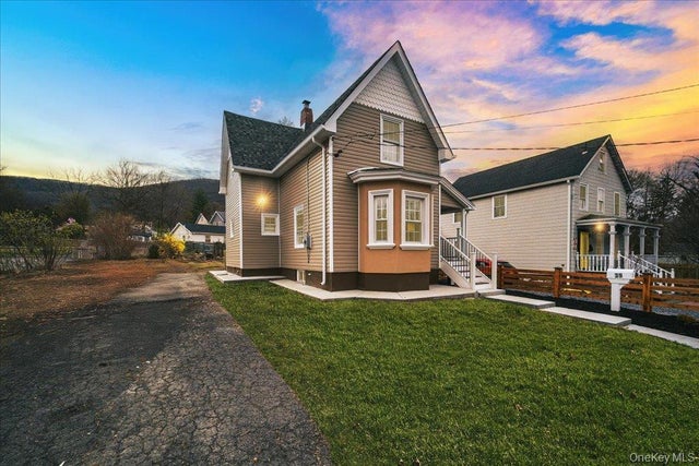 39 Washington Avenue, Beacon