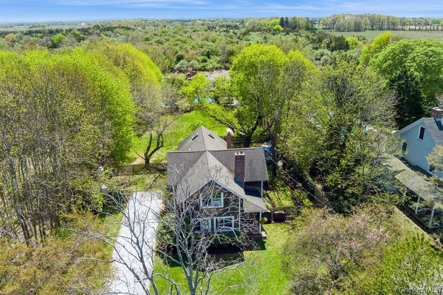 3320 Oregon Road, Mattituck