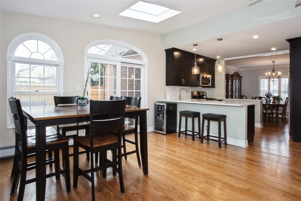 3 of 41 - 19 Gerard Avenue, Malverne, NY