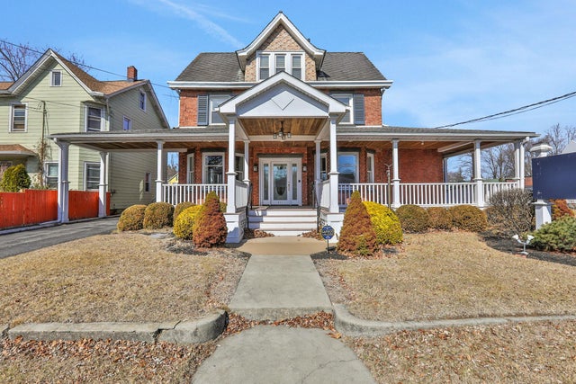 411 Albany Avenue, Kingston