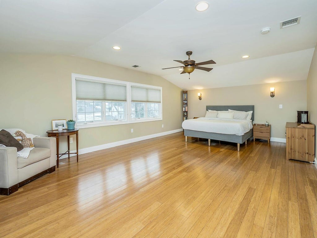 16 of 29 - 15 Laurel Avenue, Glen Cove, NY
