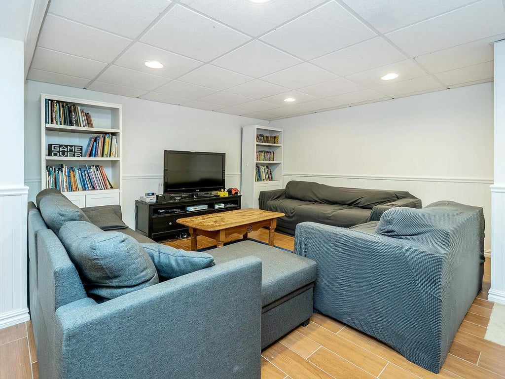 22 of 29 - 15 Laurel Avenue, Glen Cove, NY