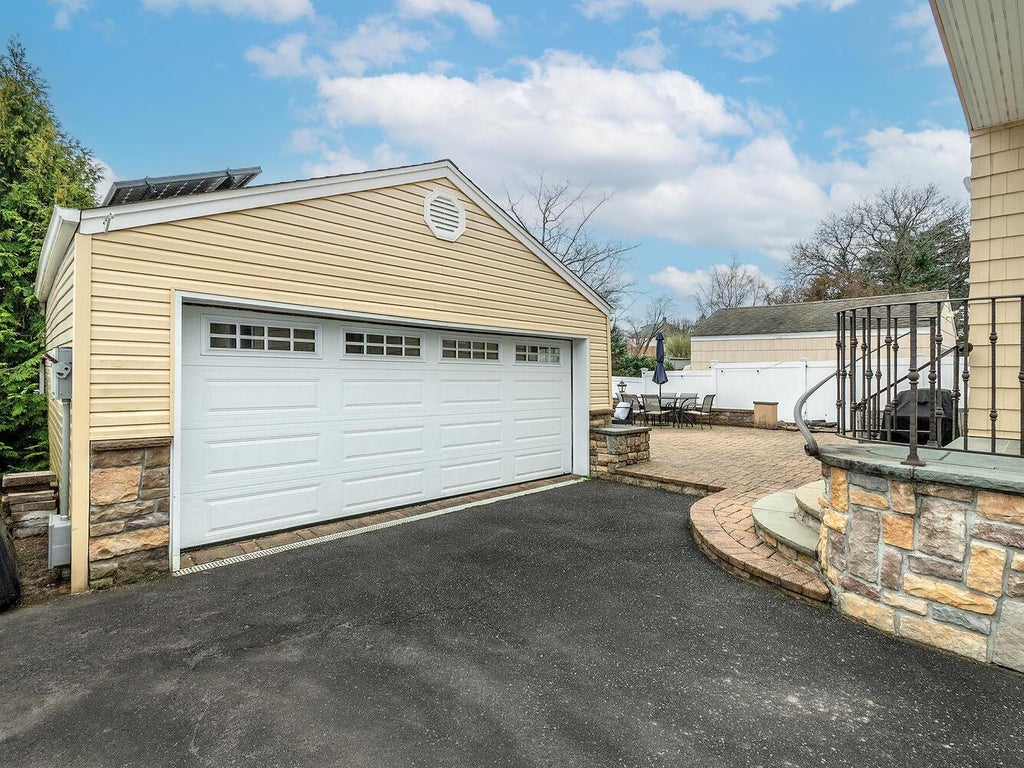 23 of 29 - 15 Laurel Avenue, Glen Cove, NY