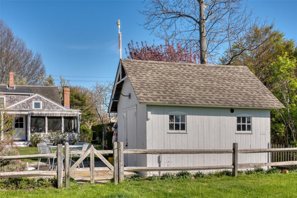 20 of 23 - 1620 Village Lane, Orient, NY