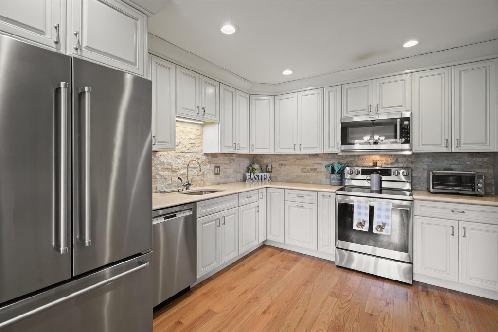 7 of 32 - 301 Cornwall Meadows, Patterson, NY