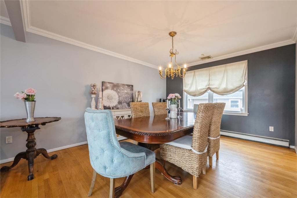12 of 40 - 1312 Cayuga Avenue, North Bellmore, NY