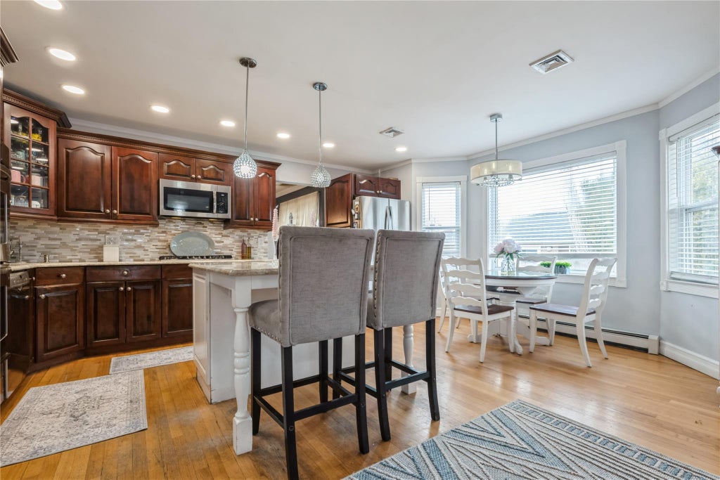 17 of 40 - 1312 Cayuga Avenue, North Bellmore, NY