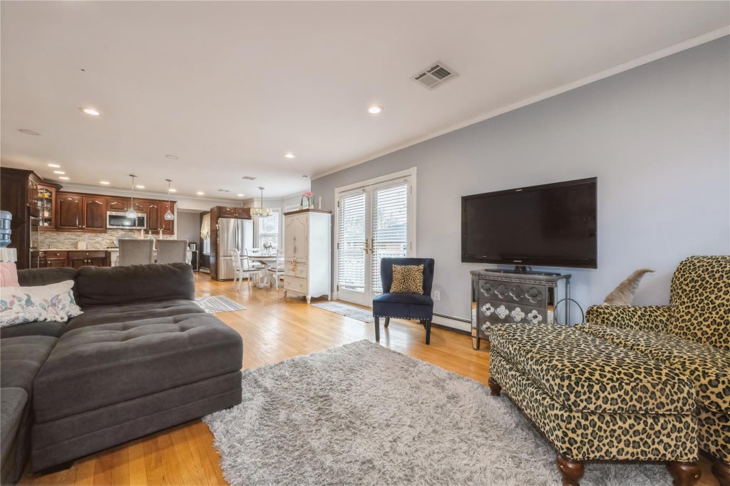 24 of 40 - 1312 Cayuga Avenue, North Bellmore, NY
