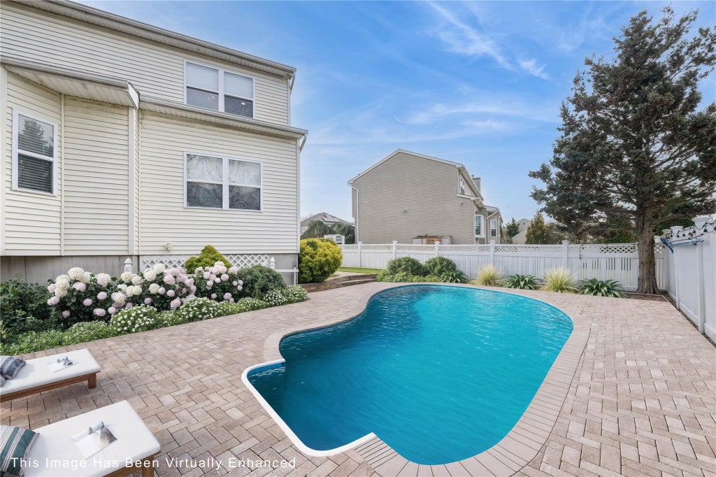 37 of 40 - 1312 Cayuga Avenue, North Bellmore, NY