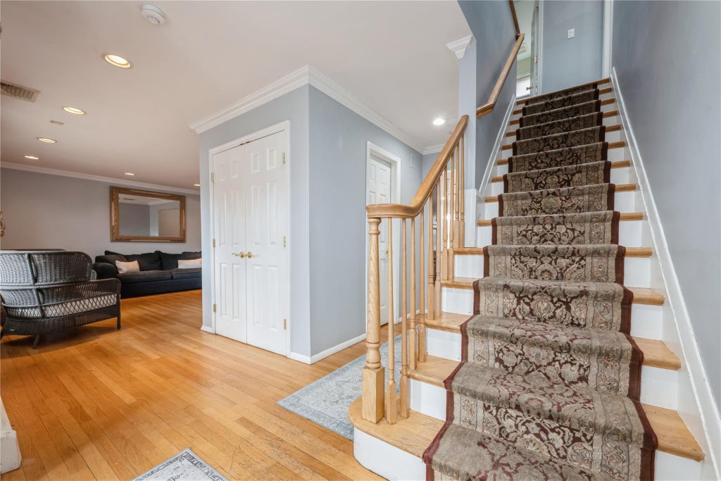 7 of 40 - 1312 Cayuga Avenue, North Bellmore, NY