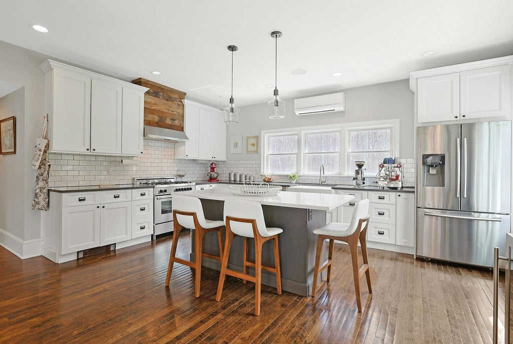 11 of 43 - 196 Pinesbridge Road, Ossining, NY