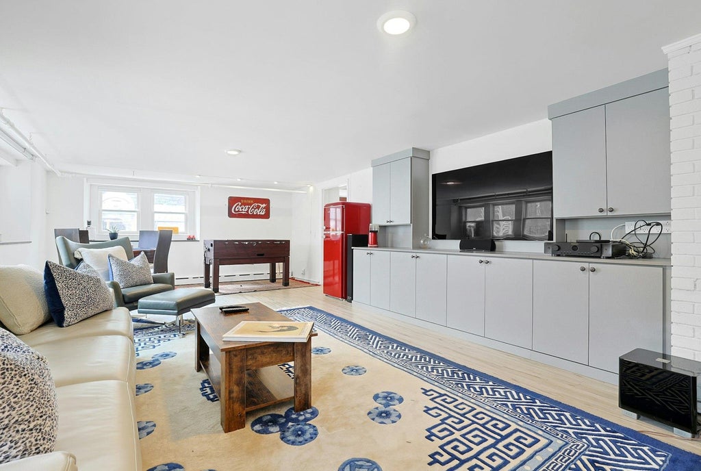 27 of 43 - 196 Pinesbridge Road, Ossining, NY