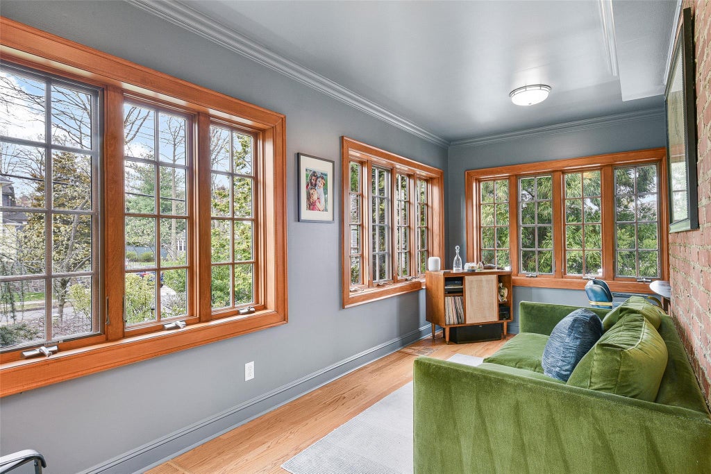 10 of 50 - 16 Locust Avenue, Larchmont, NY