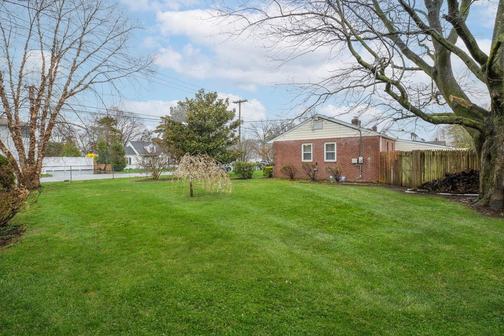 19 of 22 - 125 11th Avenue, Huntington Station, NY