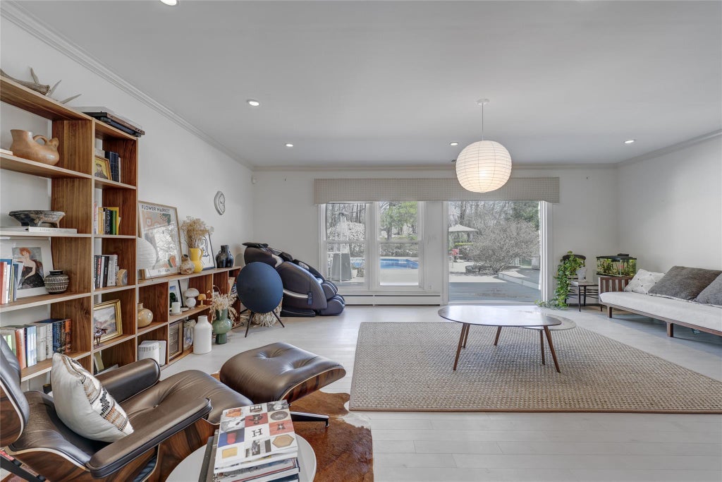10 of 39 - 60 Juniper Lane, Muttontown, NY