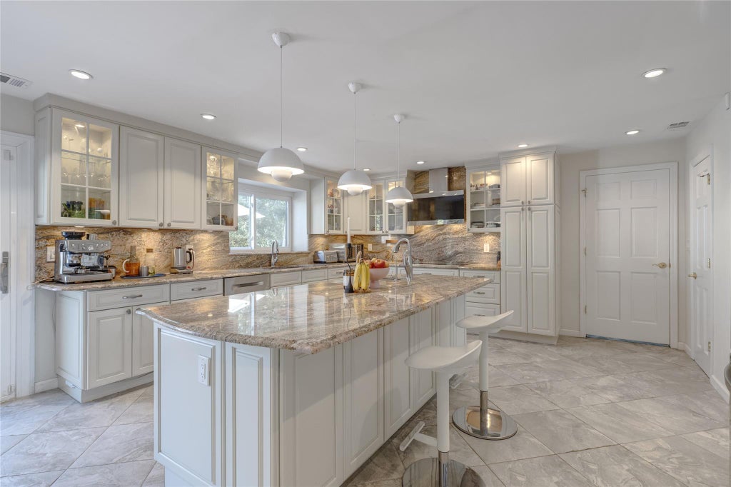 12 of 39 - 60 Juniper Lane, Muttontown, NY