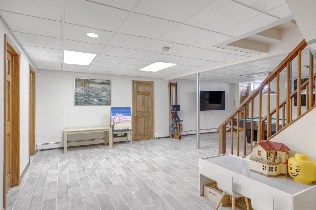 24 of 39 - 60 Juniper Lane, Muttontown, NY