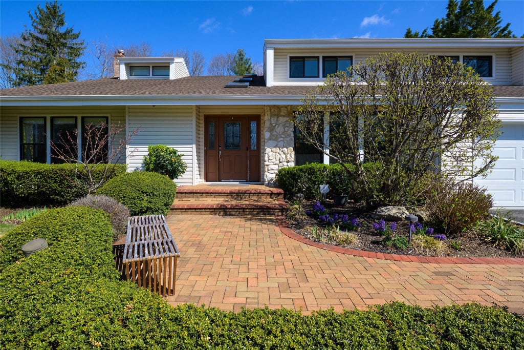 2 of 39 - 60 Juniper Lane, Muttontown, NY