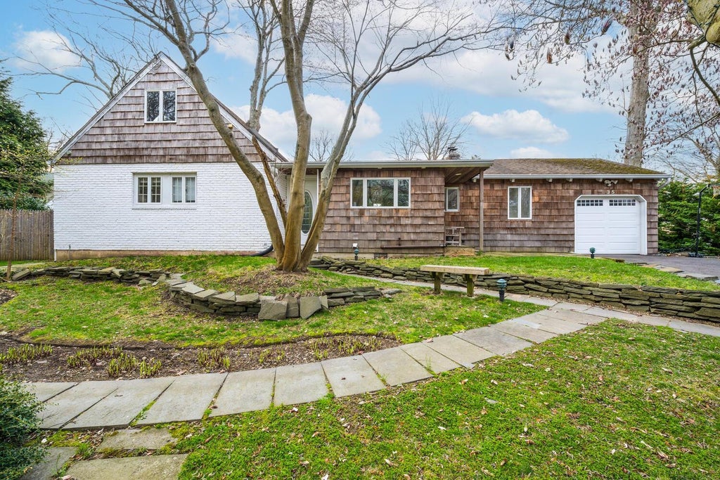 1 of 28 - 35 Turtle Cove Lane, Huntington, NY